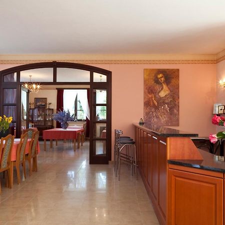 Hotel Wenus Казимеж-Дольны Экстерьер фото