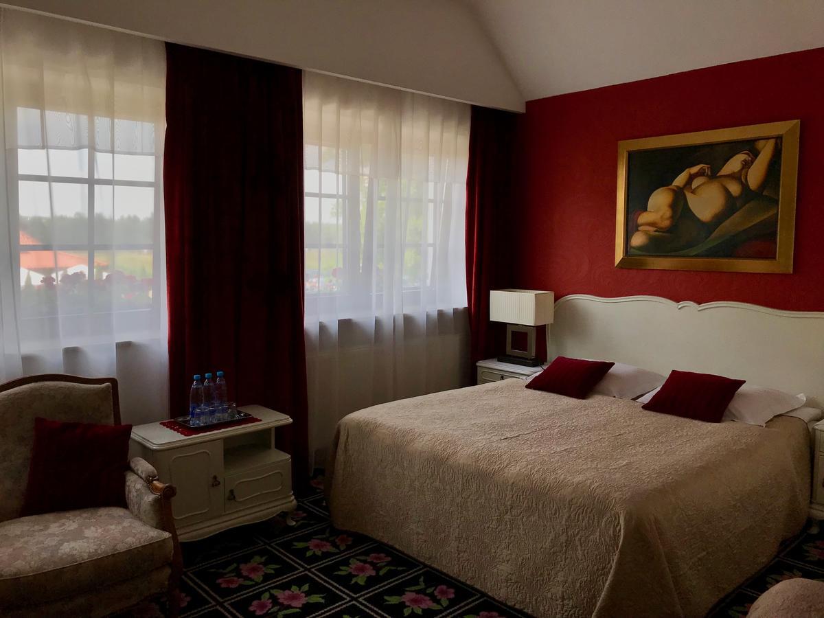Hotel Wenus Казимеж-Дольны Экстерьер фото