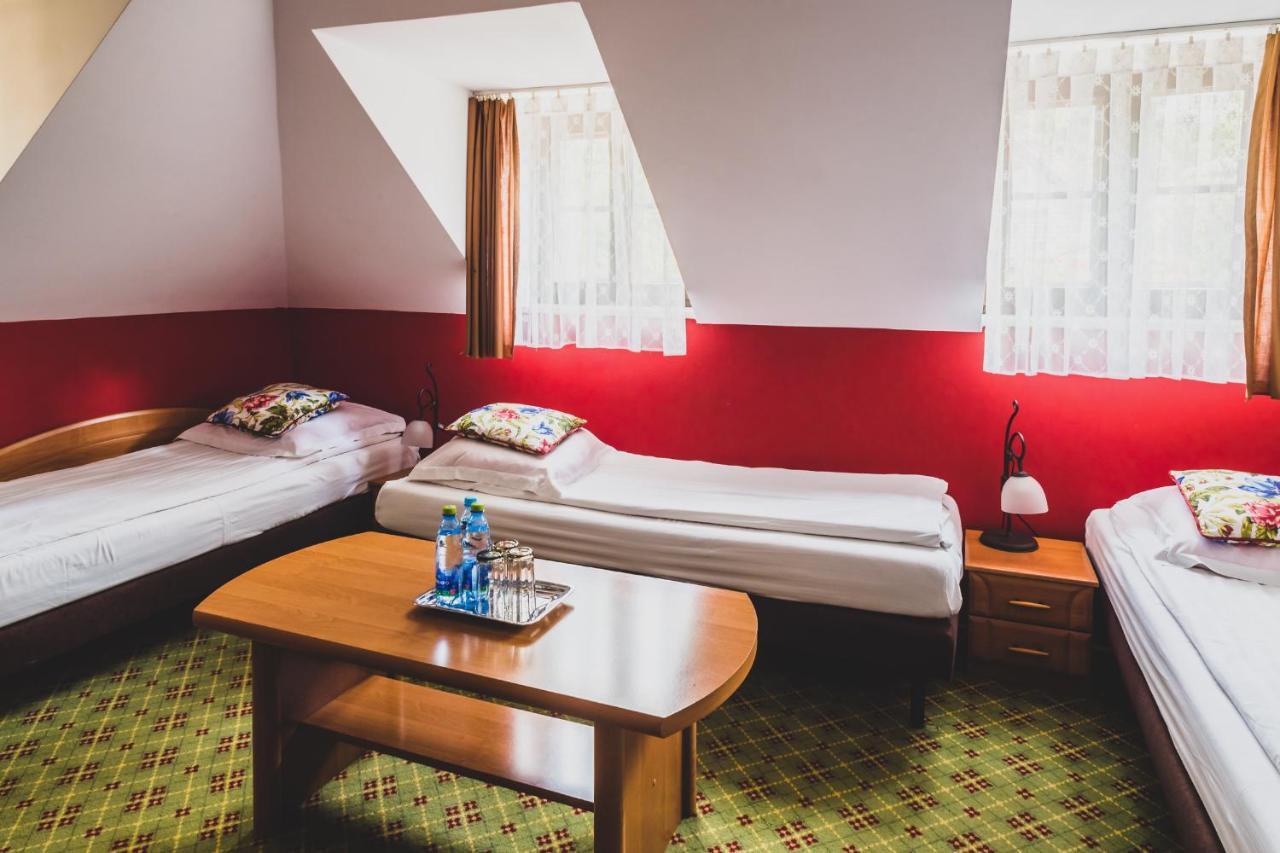 Hotel Wenus Казимеж-Дольны Экстерьер фото